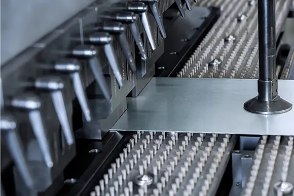 Nagy hatékonyság és precizitás az élhajlításban