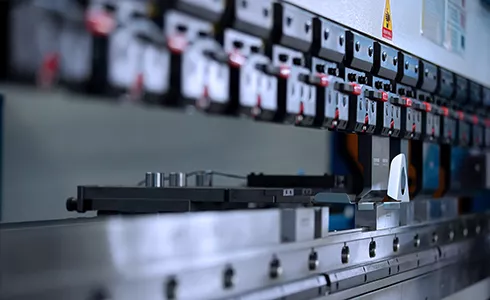 CNC élhajlító gép oszloptávolság