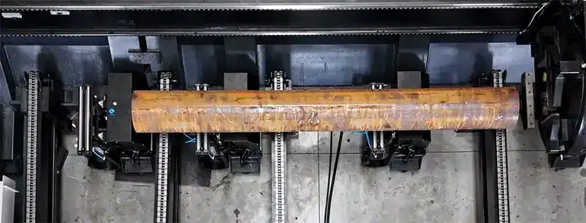 Nagy méretű csövek automata adagolása lézervágáshoz